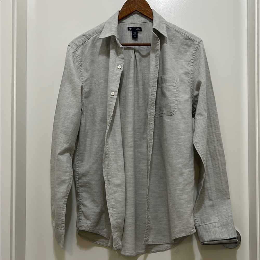 GAP Slim Fit Gray Button-Up Shirt